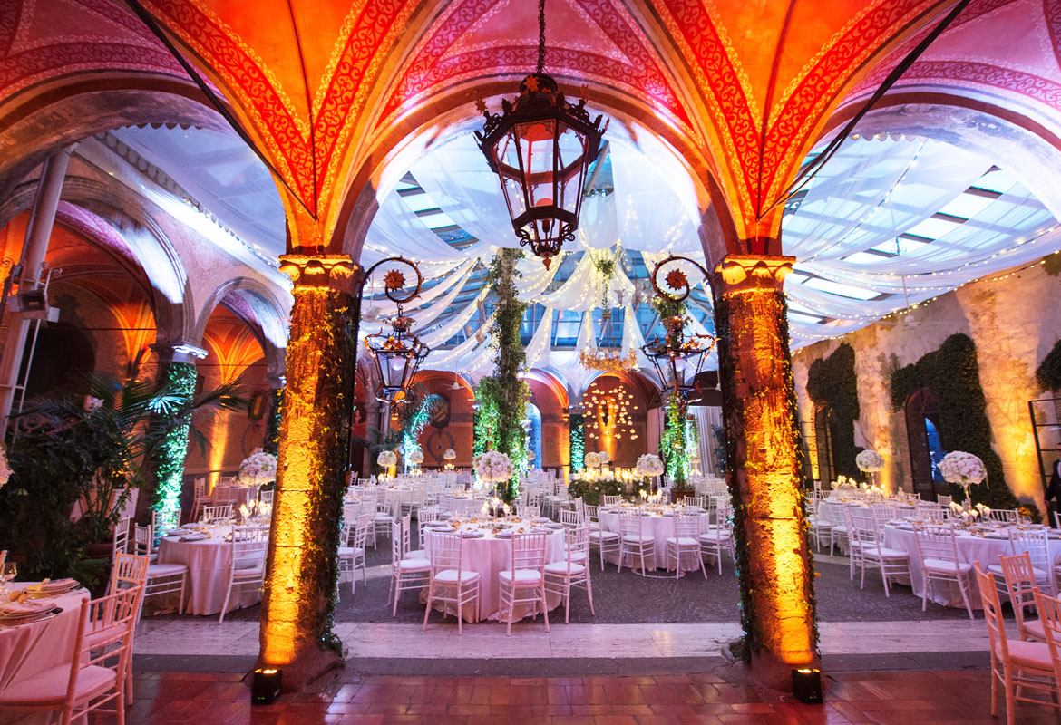 WEDDING IN THE CASTLE