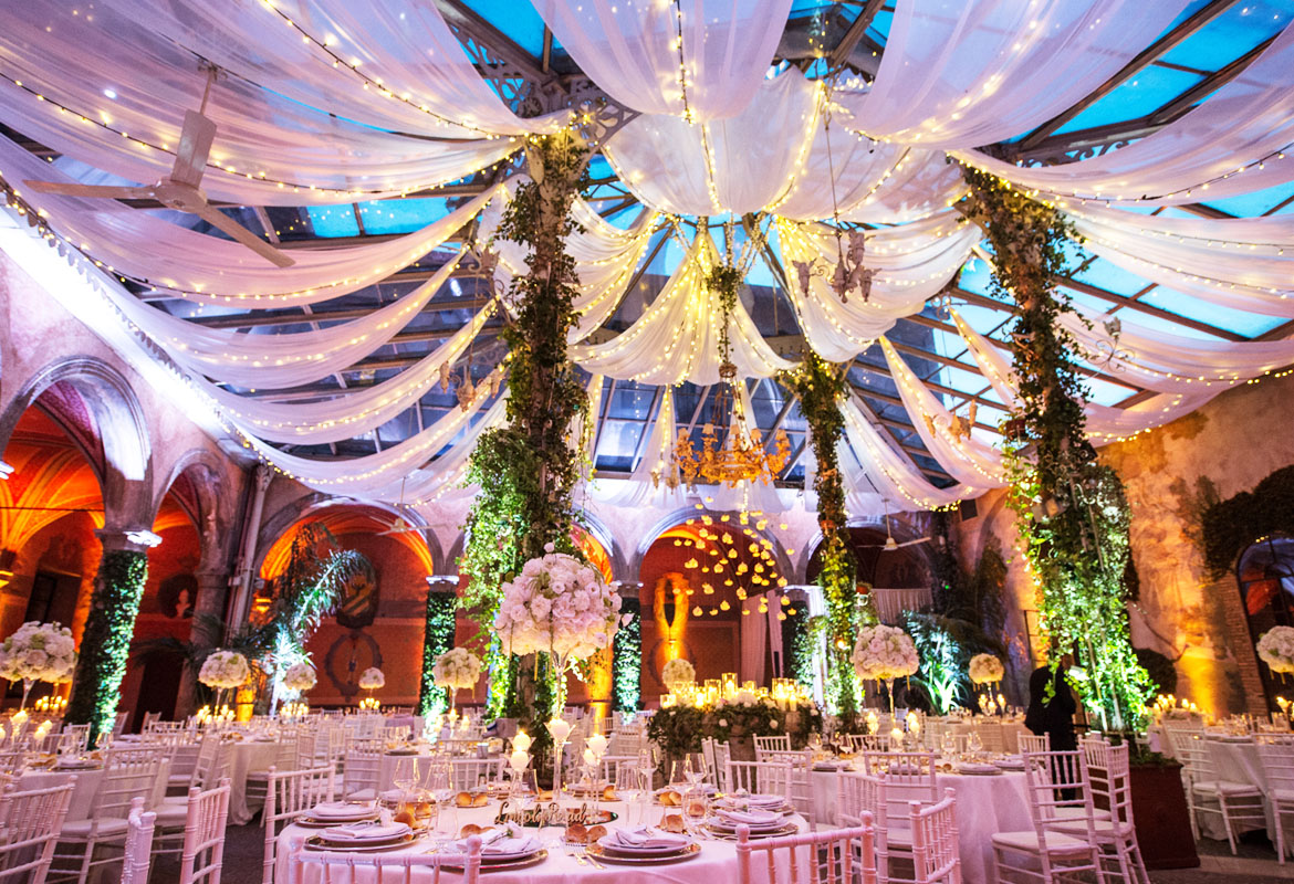 WEDDING IN THE CASTLE