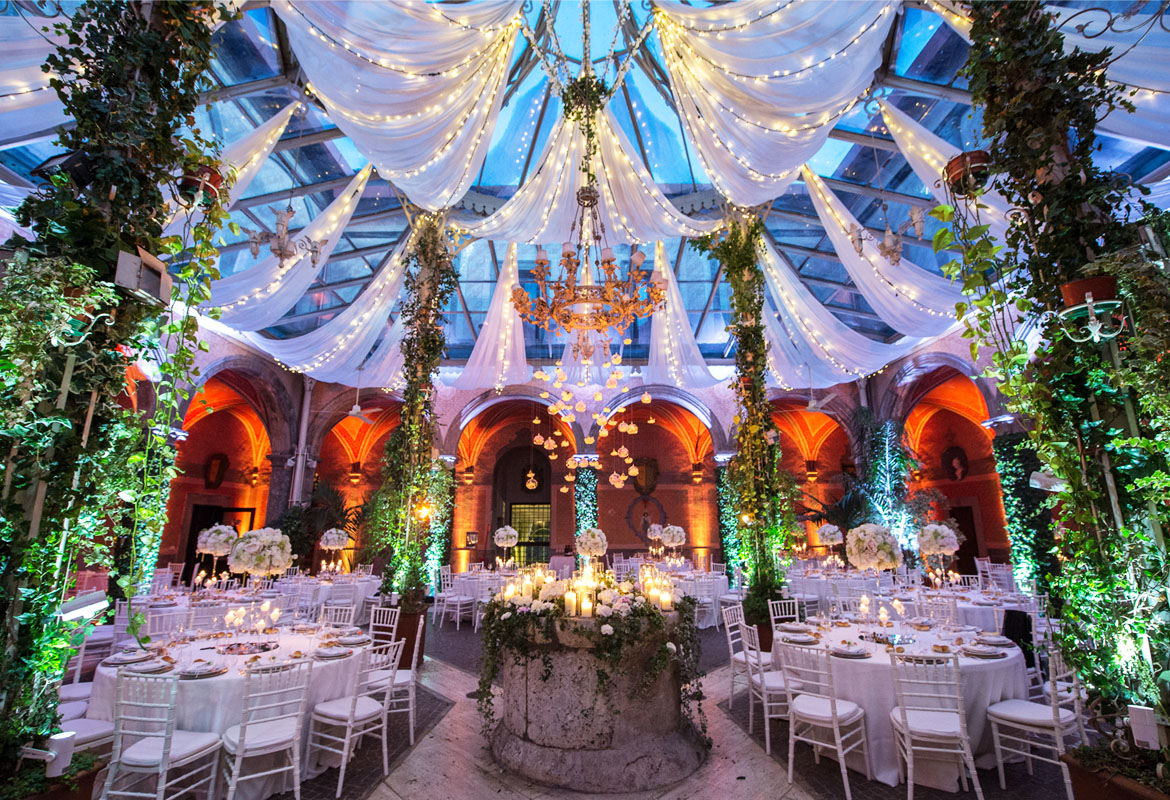 WEDDING IN THE CASTLE